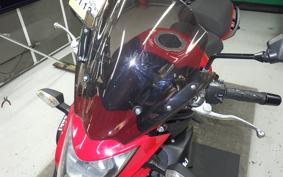 KAWASAKI ER600 N 2013