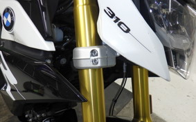BMW G310R 2004