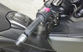 YAMAHA T-MAX 560 T 2022 SJ19J