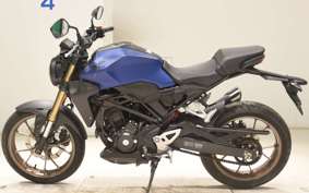 HONDA CB250RA 2000 MC52