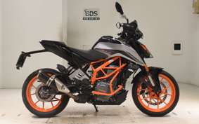 KTM 390 DUKE 2022