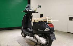 VESPA LX125