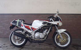 YAMAHA FZR250