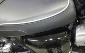 TRIUMPH BONNEVILLE T120 2017