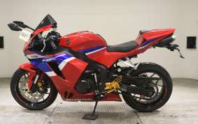 HONDA CBR600RR 2025 PC40