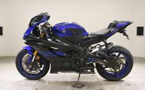 YAMAHA YZF-R6 2019