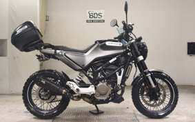 HUSQVARNA SVARTPILEN 125 2021