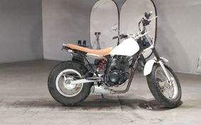 YAMAHA TW225 DG09J