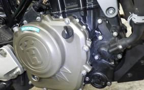 HUSQVARNA SVARTPILEN 250