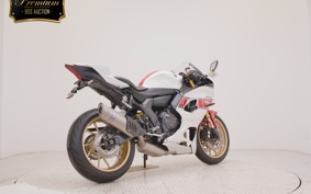 YAMAHA YZF-R7 2022 RM39J