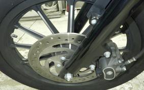 HARLEY XL883N 2015