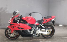 HONDA CBR1000RR 2004 SC57