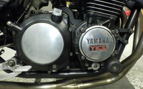 YAMAHA XJ750 E 1985 29R