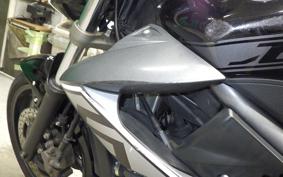 YAMAHA XJ6 N 2011