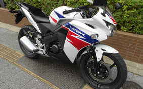 HONDA CBR125R JC50