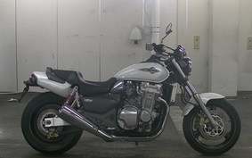 HONDA X4 2000 SC38