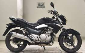 SUZUKI GSR250