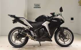 HONDA CBR250R A 2013 MC41