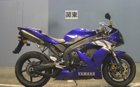 YAMAHA YZF-R1 2004 RN12
