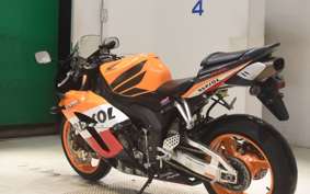 HONDA CBR1000RR 2005