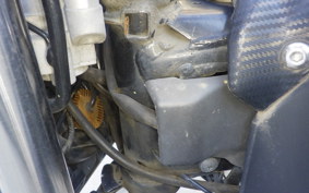SUZUKI GSR250