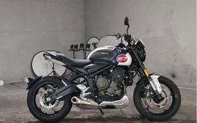 TRIUMPH TRIDENT 660 LGL10U