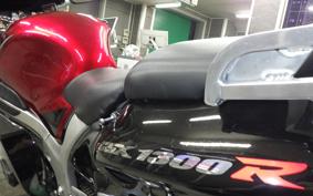SUZUKI GSX-1300R HAYABUSA 2004