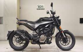 HUSQVARNA SVARTPILEN 125 2023