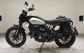 DUCATI SCRAMBLER ICON 2024