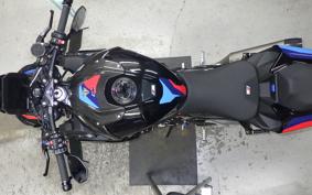 BMW M1000R 2026