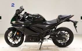 YAMAHA YZF R-3 2025 RH21J