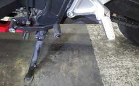 HONDA CBR650R E-Clutch 2025 RH17