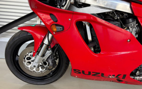 SUZUKI GSX-R750