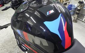BMW M1000R 2026