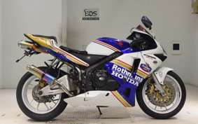 HONDA CBR600RR 2003 PC37