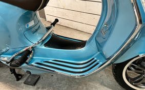 VESPA PRIMA BEIGE RA125