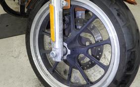 HARLEY XL883LI 2014