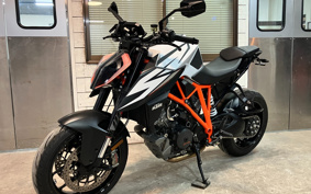 KTM 1290 SUPER DUKE R 2020 V3940