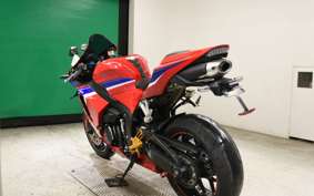 HONDA CBR600RR 2025 PC40