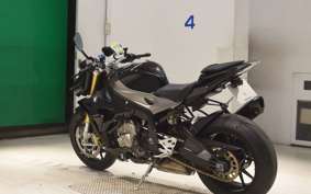 BMW S1000R 2015