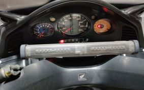 HONDA SILVERWING 400 2004 NF01