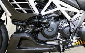 DUCATI DIAVEL 2012 G102J