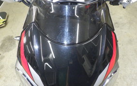 TRIUMPH STREET TRIPLE R 2021