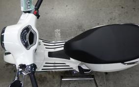 VESPA PRIMAVERA 125 2019