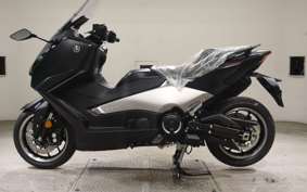YAMAHA T-MAX 560 2026 SJ21J