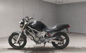 HONDA VTR 250 MC33