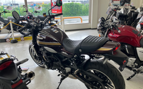 KAWASAKI Z900RS 2025 ZR900K