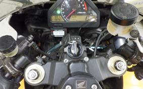 HONDA CBR1000RR 2005