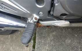 SUZUKI GSR250 2000