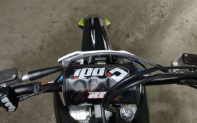 TRIUMPH TF450RC K21Z32
